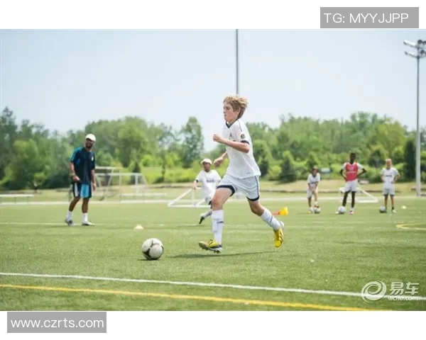 足球明星控球技巧揭秘从基础训练到实战应用的全面解析